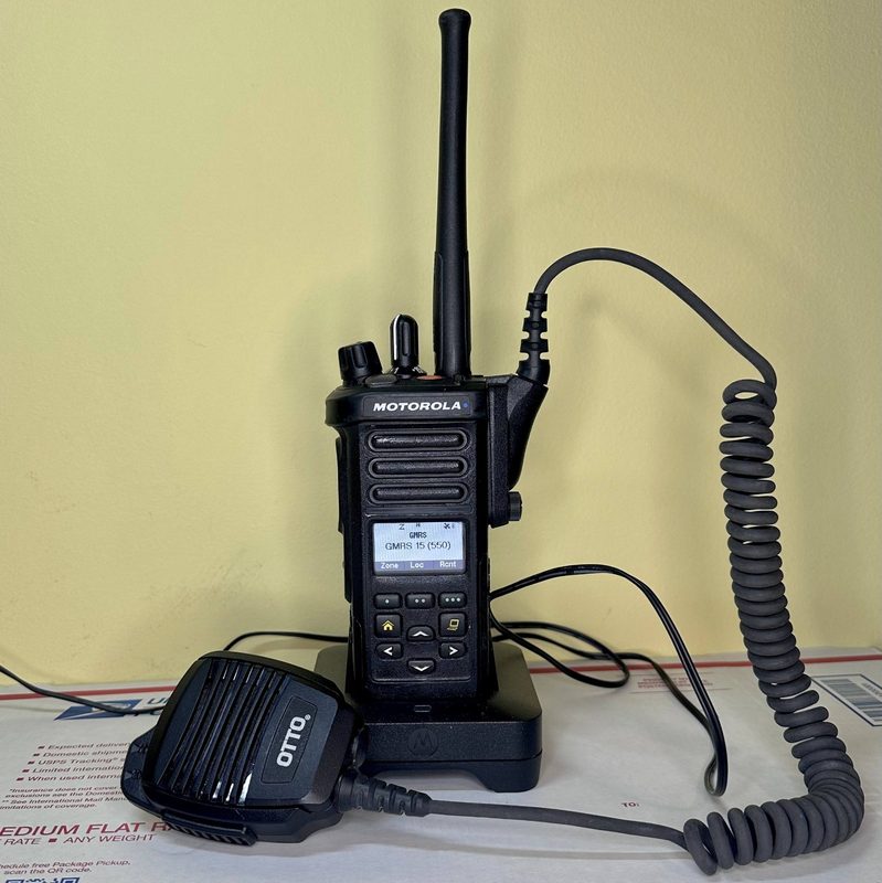 Операторское оборудование Motorola APX4000