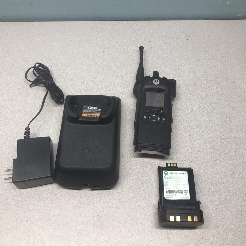 Операторское оборудование Motorola APX6000R