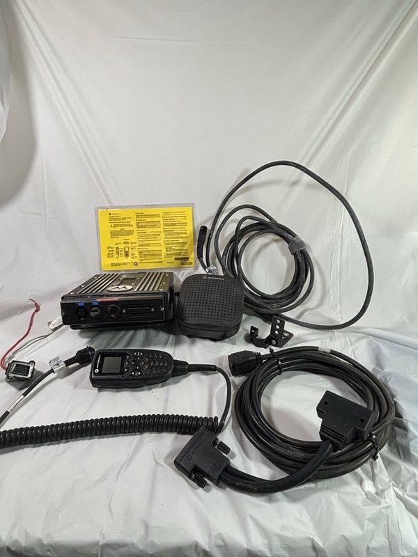 Радиостанция Motorola APX6500