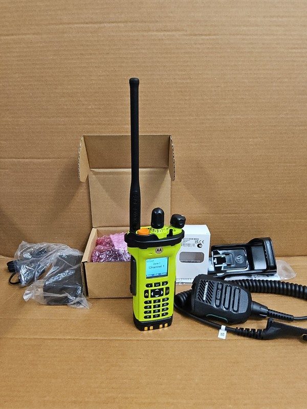 Радиостанция Motorola APX800XE