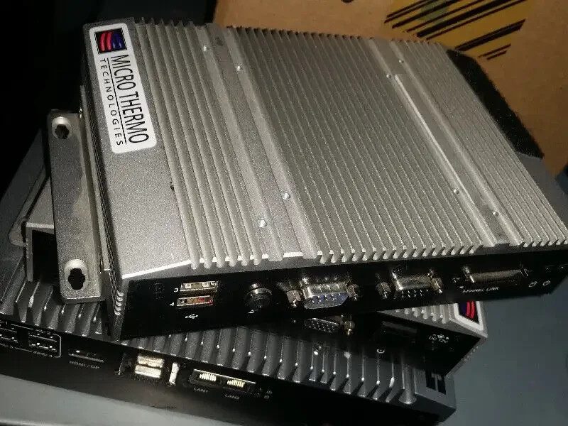 Промышленный компьютер Advantech ARK-1503
