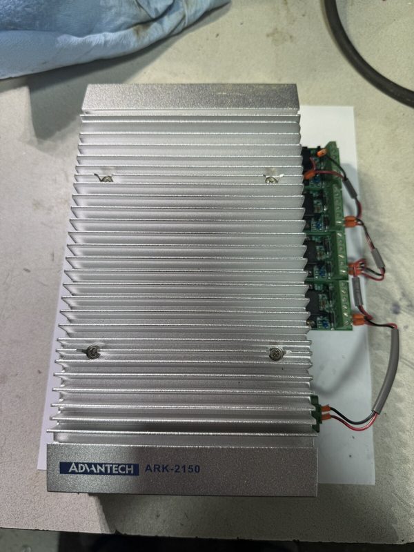 IIoT-устройство Advantech ARK-2150