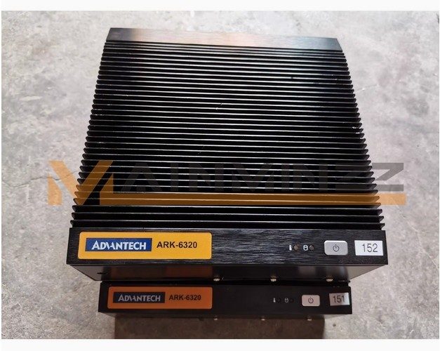Промышленный компьютер Advantech ARK-6320-6M02E