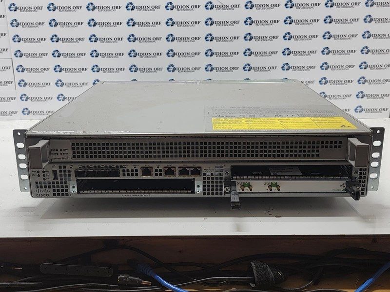 Маршрутизатор Cisco ASR1002