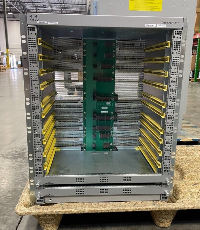 Маршрутизатор Cisco ASR1013