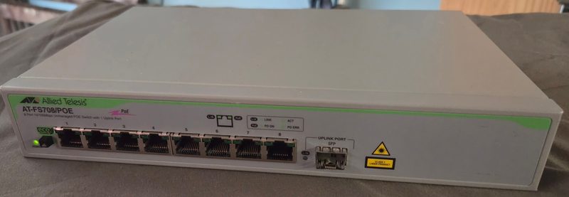 Коммутатор AT-FS708/POE