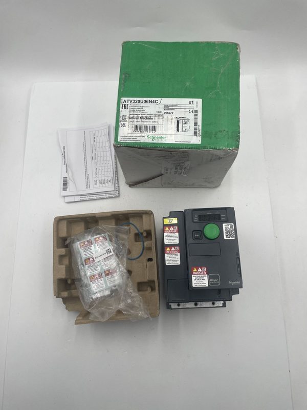 Частотный преобразователь Schneider ATV320U06N4C