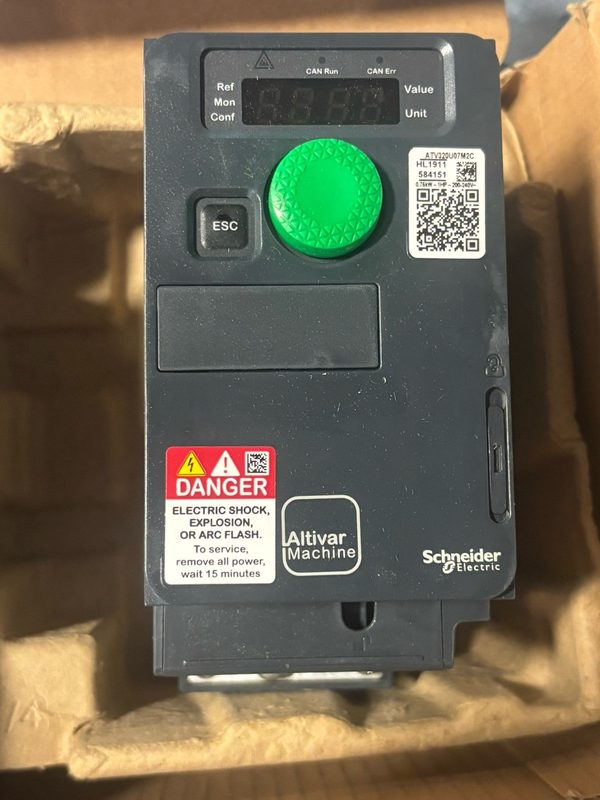 Частотный преобразователь Schneider ATV320U07M2C