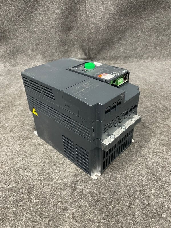 Частотный преобразователь Schneider ATV320U55N4C