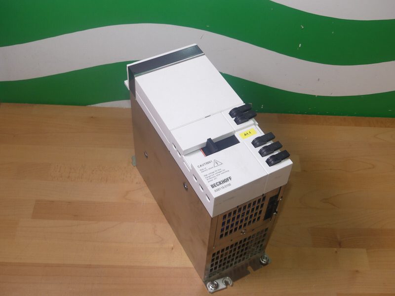 IIoT-устройство Beckhoff AX8118-0100-0000
