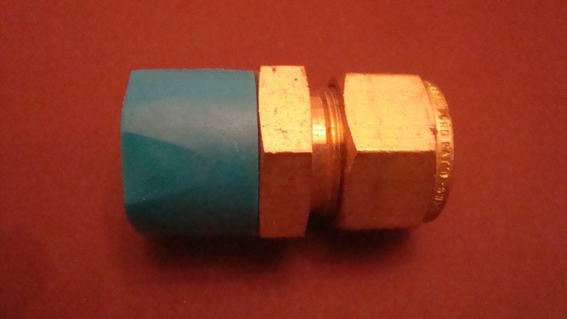 Фитинг Swagelok B-1010-1-8