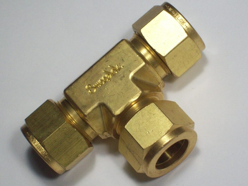Фитинг Swagelok B-1010-3