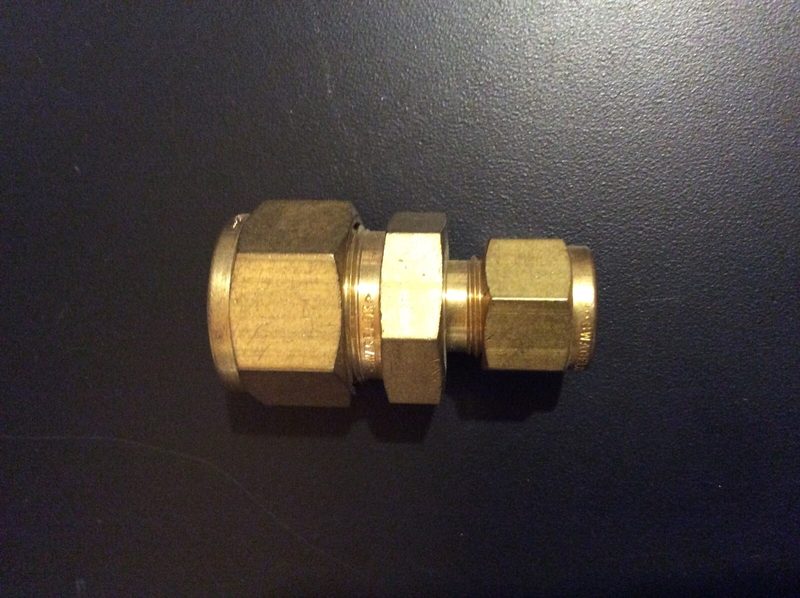 Фитинг Swagelok B-1010-6-6