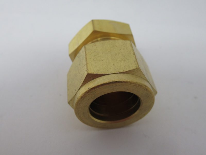 Фитинг Swagelok B-1010-CSC11