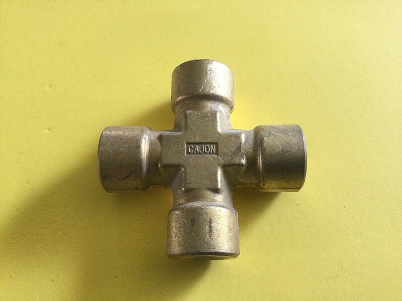 Фитинг Swagelok B-4-CS