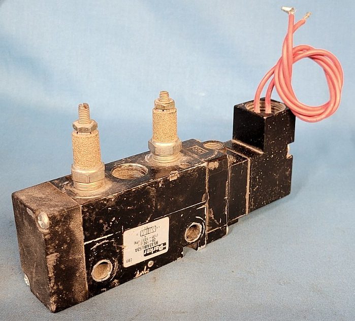 Пневмоклапан Parker B512ABH53A