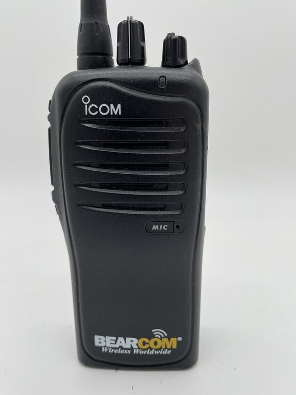 Радиостанция Icom BC-100V