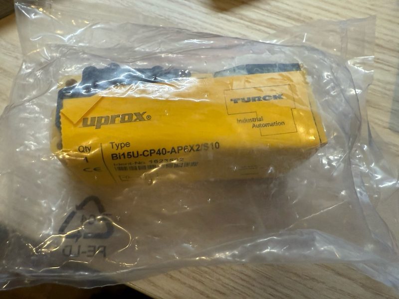 Датчик приближения Turck BI15-CP40-AN6X2/S10
