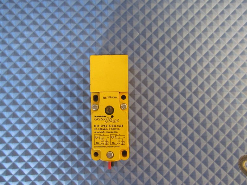 Датчик приближения Turck BI15-CP40-BZ33X/S34