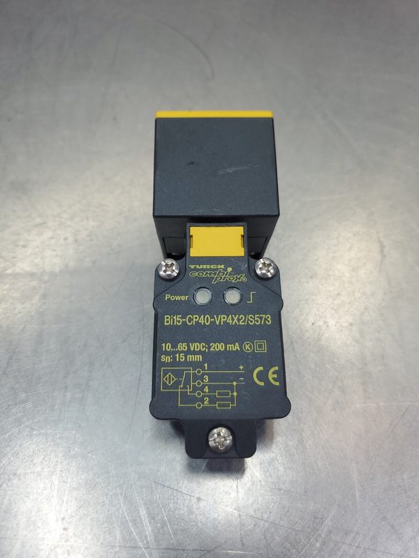 Датчик приближения Turck BI15-CP40-VP4X2/S573
