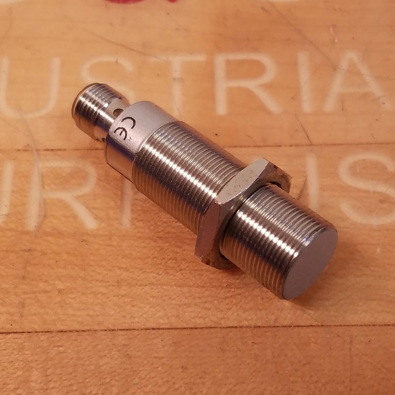 Датчик приближения Turck BI5-EM18FM-AP6X-H1141