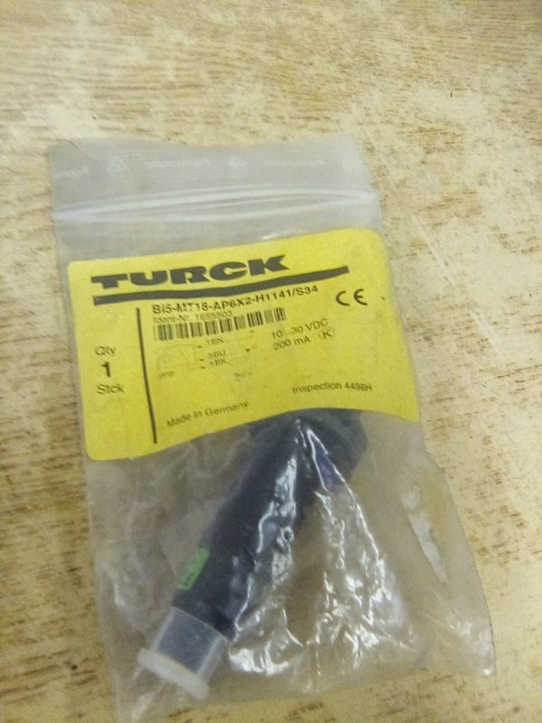 Датчик приближения Turck BI5-MT18-AP6X2-H1141/S34