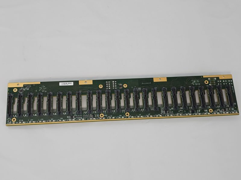 Сервер Supermicro BPN-NVME3-216EB