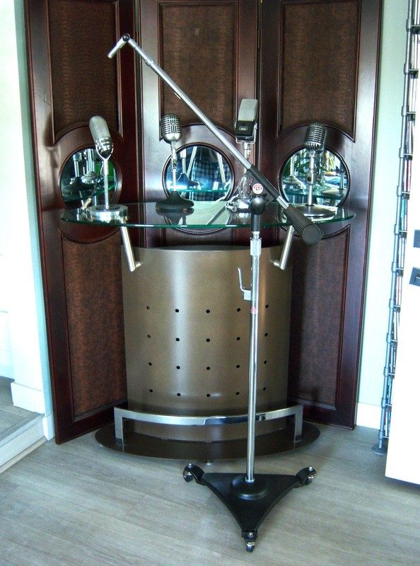 Микрофон BS-36W