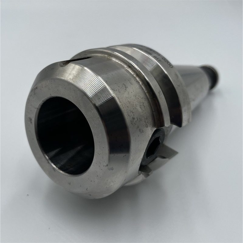 Режущий инструмент BT40-EM125-0200