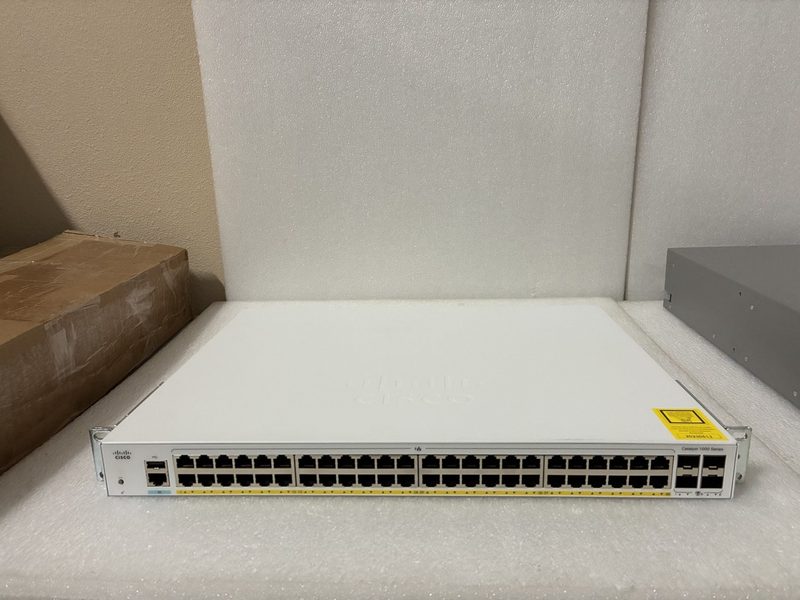 Коммутатор Cisco C1000-48P-4G-L