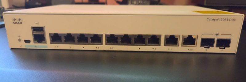 Коммутатор Cisco C1000-8T-E-2G-L