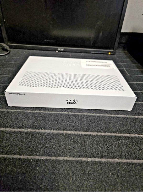 Маршрутизатор Cisco C1121-8PLTEP