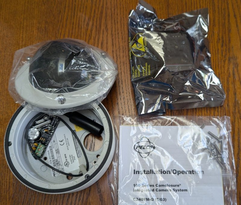 Камера Pelco C2410M-G