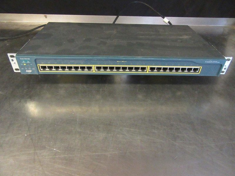 Коммутатор Cisco C2950-24