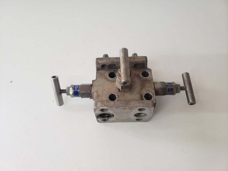 Трубопроводная арматура Rosemount C305152122-0000