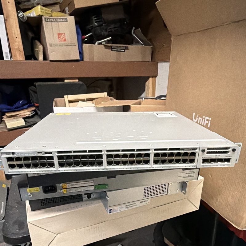 Коммутатор Cisco C3850-NM-4-1G