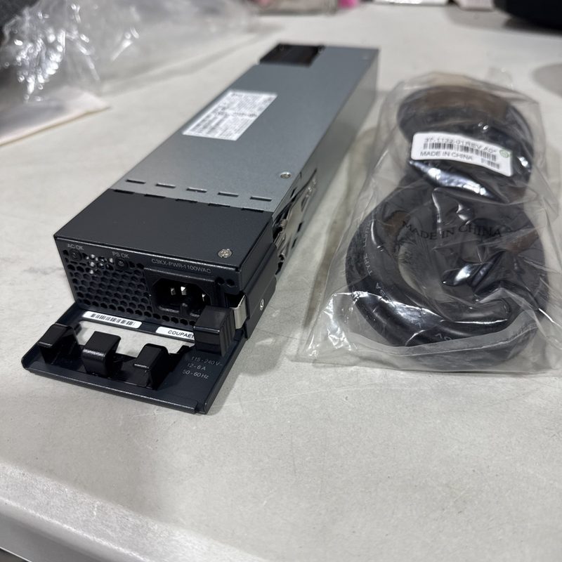 Блок питания Cisco C3KX-PWR-1100WAC