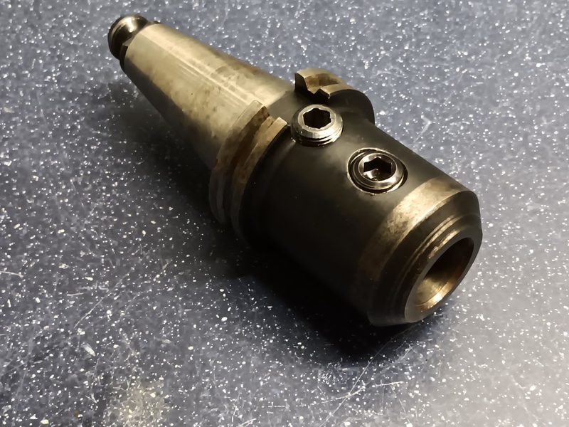 Режущий инструмент C40-10EM3