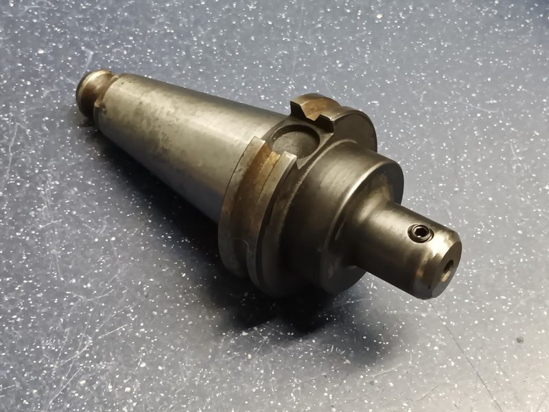 Режущий инструмент C40-25EM2