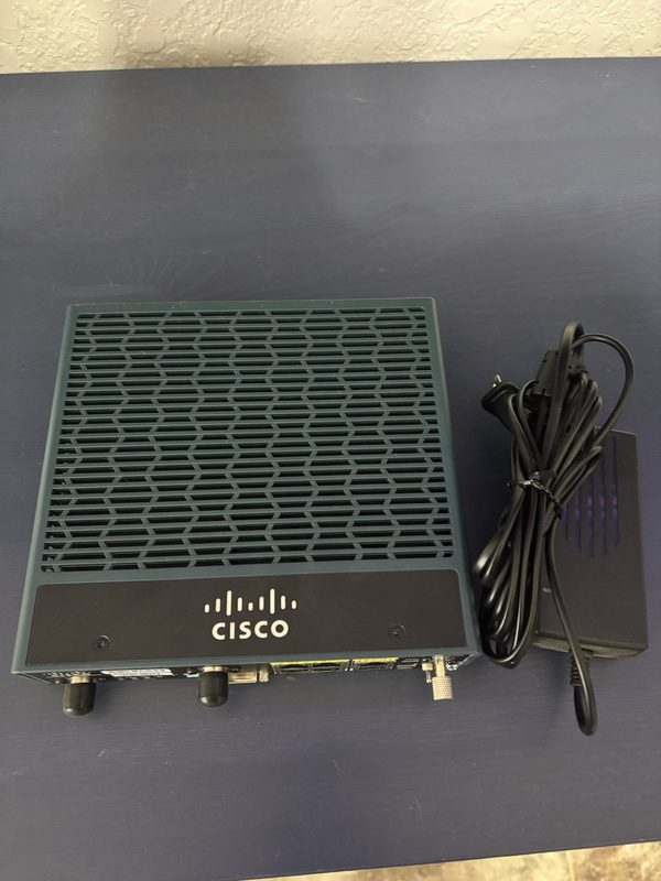Маршрутизатор Cisco C819HG-4G-V-K9