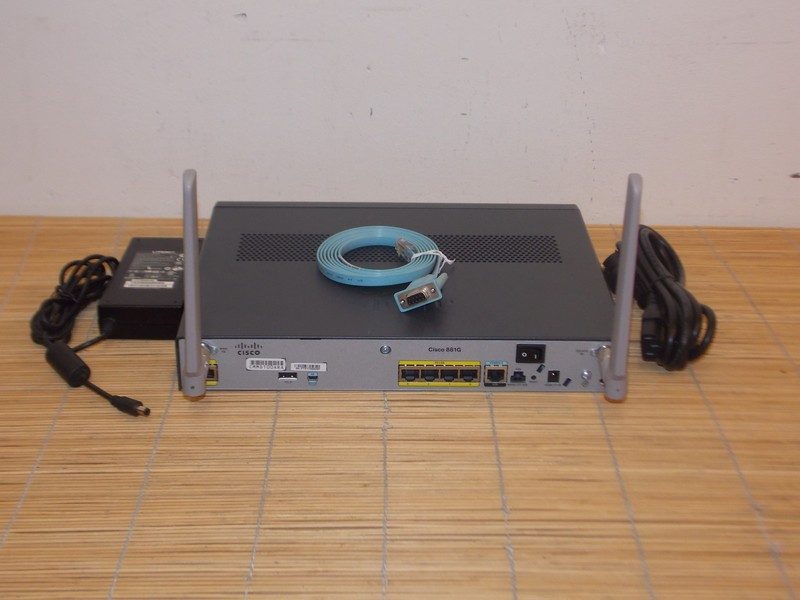 Маршрутизатор Cisco C881G-V-K9