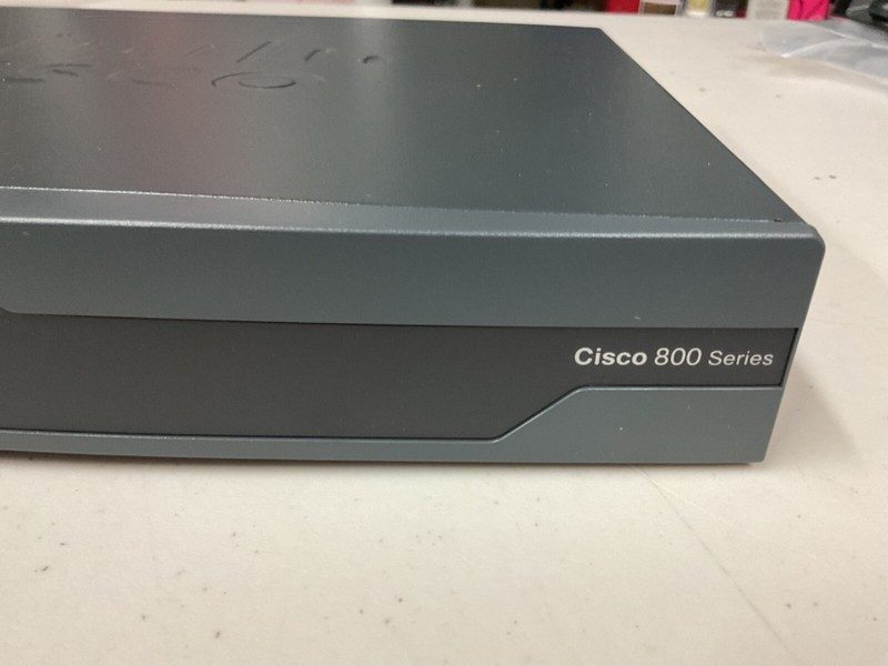 Маршрутизатор Cisco C887VAM