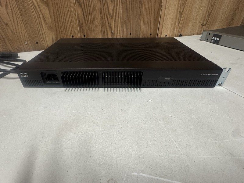 Маршрутизатор Cisco C891-24X