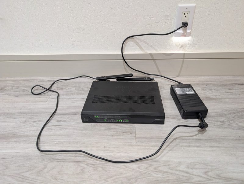 Маршрутизатор Cisco C899G-LTE-ST-K9