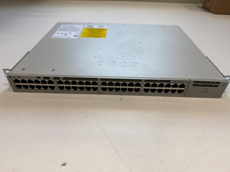 Коммутатор Cisco C9200-48P