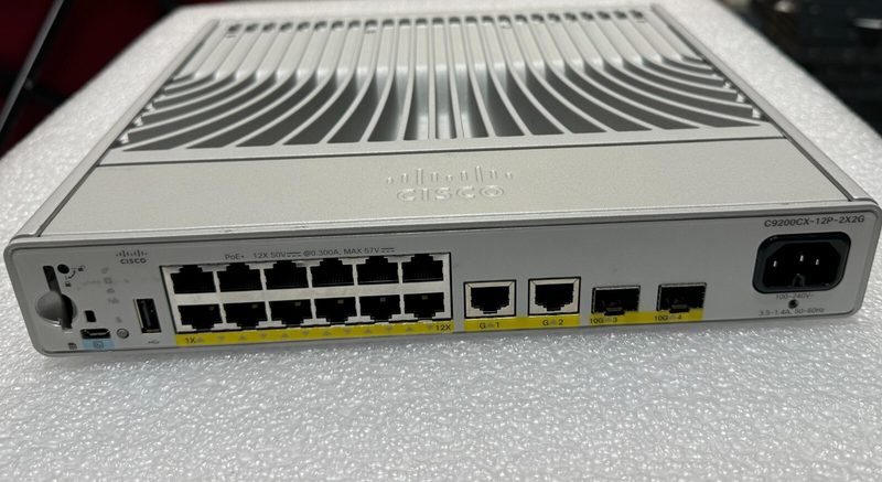 Коммутатор Cisco C9200CX-12P-2X2G-E