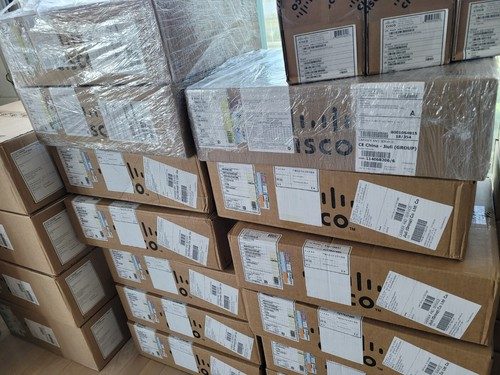 Коммутатор Cisco C9200CX-8P-2X2G