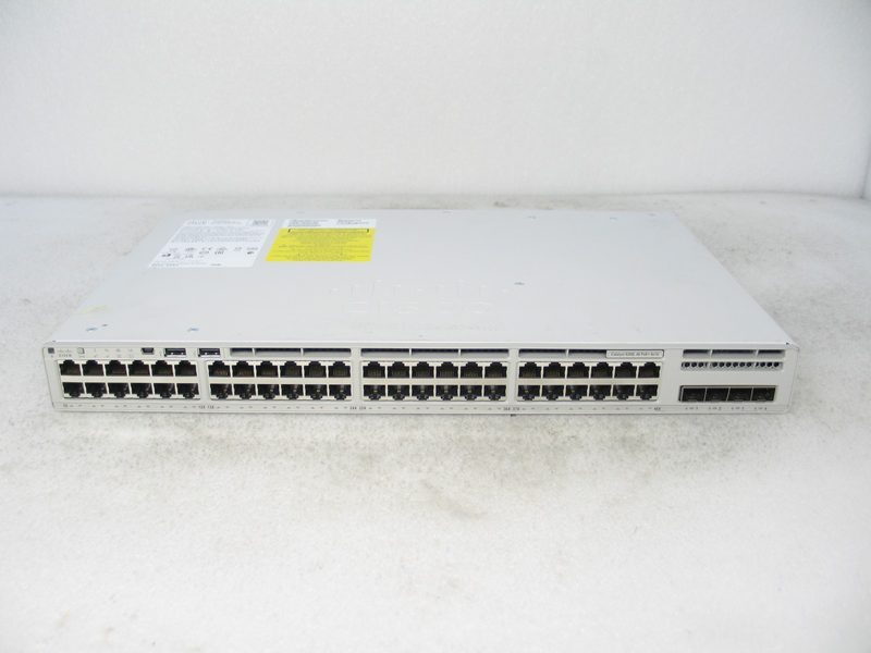 Коммутатор Cisco C9200L-48P-4G-A