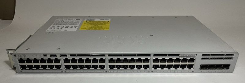 Коммутатор Cisco C9200L-48P-4X-E