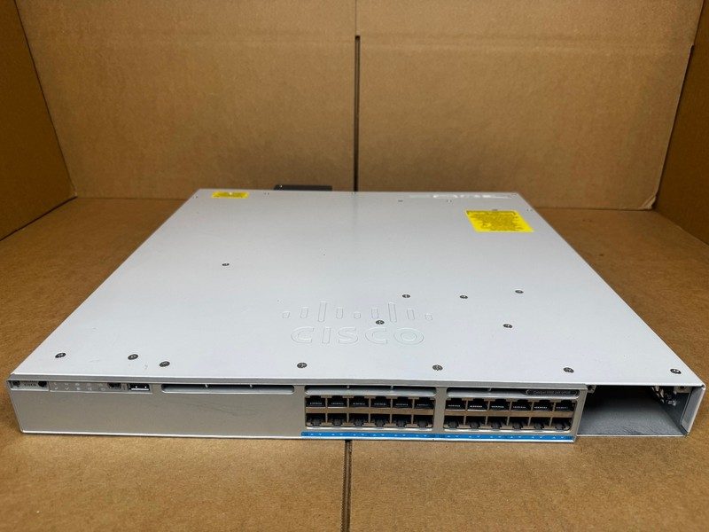 Коммутатор Cisco C9300-24UX-A